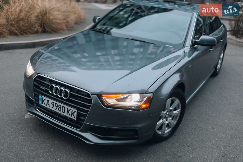 Седан Audi A4 2013 в Киеве