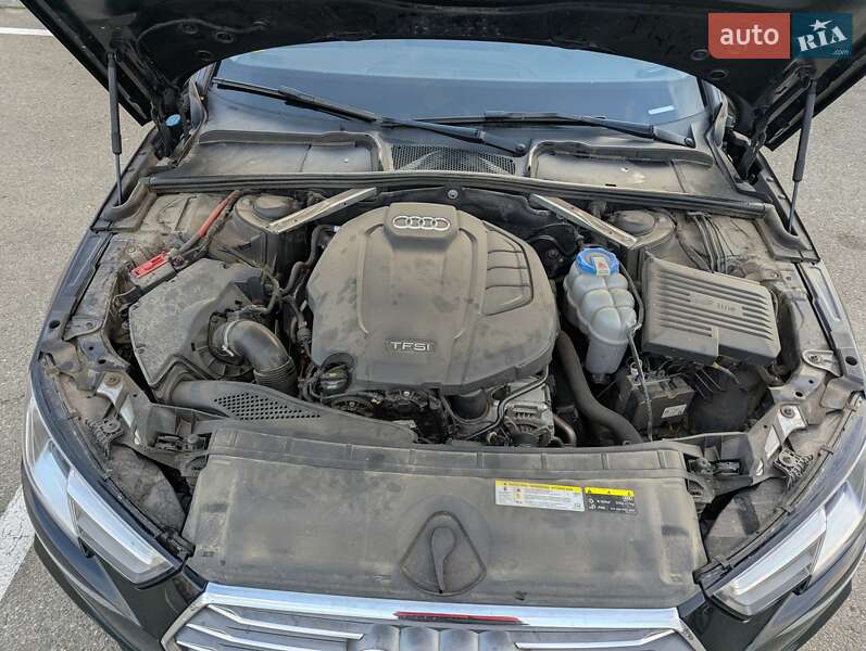 Седан Audi A4 2018 в Киеве