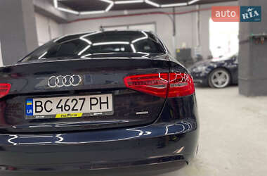 Седан Audi A4 2013 в Львове