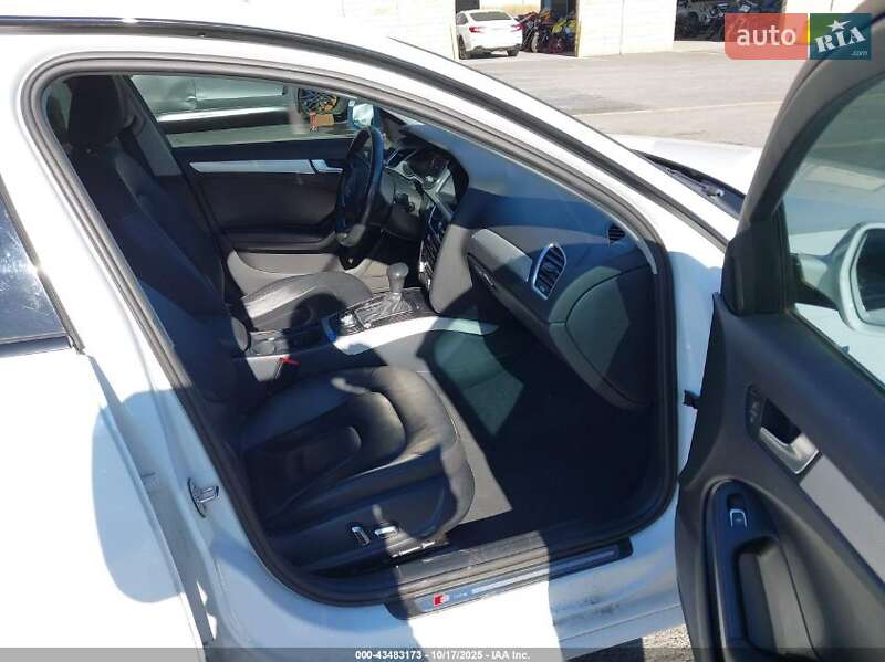 Седан Audi A4 2016 в Львове