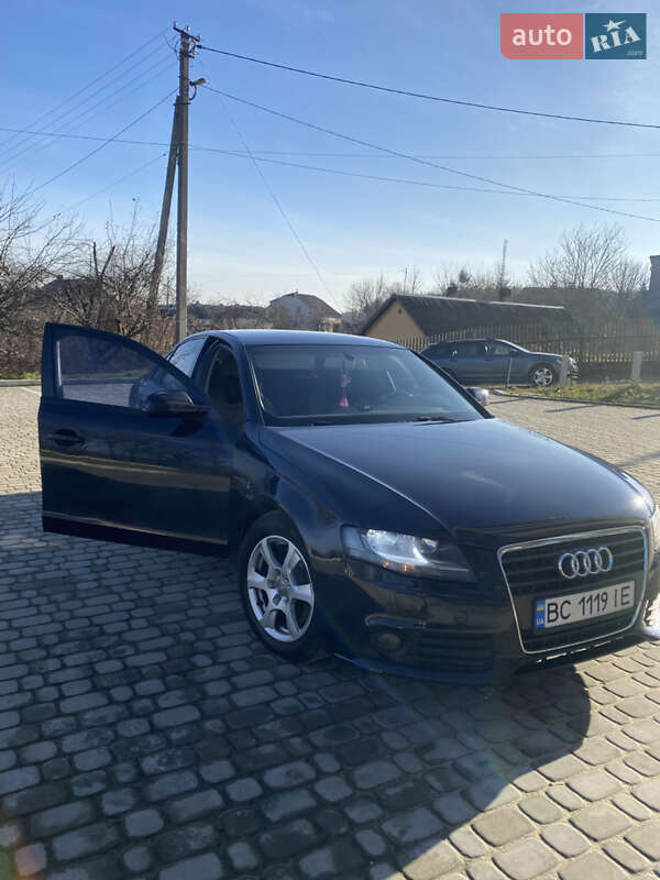 Седан Audi A4 2011 в Новояворовске фото 7 Седан Audi A4 2011 в Новояворовске