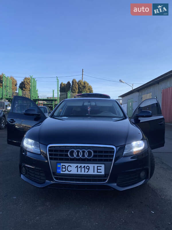 Седан Audi A4 2011 в Новояворовске фото 12 Седан Audi A4 2011 в Новояворовске