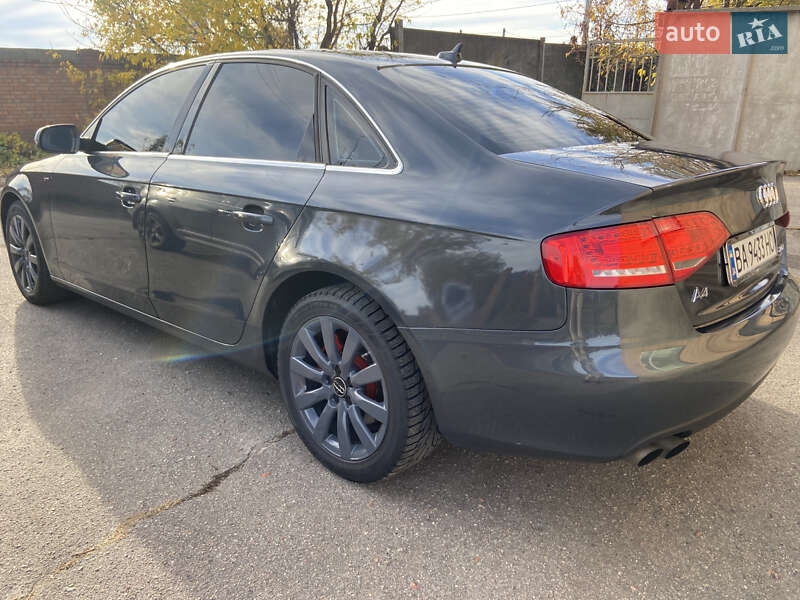 Седан Audi A4 2009 в Кропивницком
