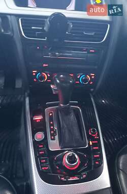 Седан Audi A4 2011 в Звягеле