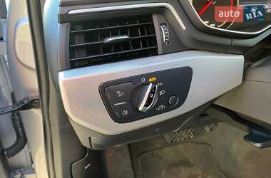 Седан Audi A4 2015 в Львове