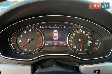 Седан Audi A4 2015 в Львове