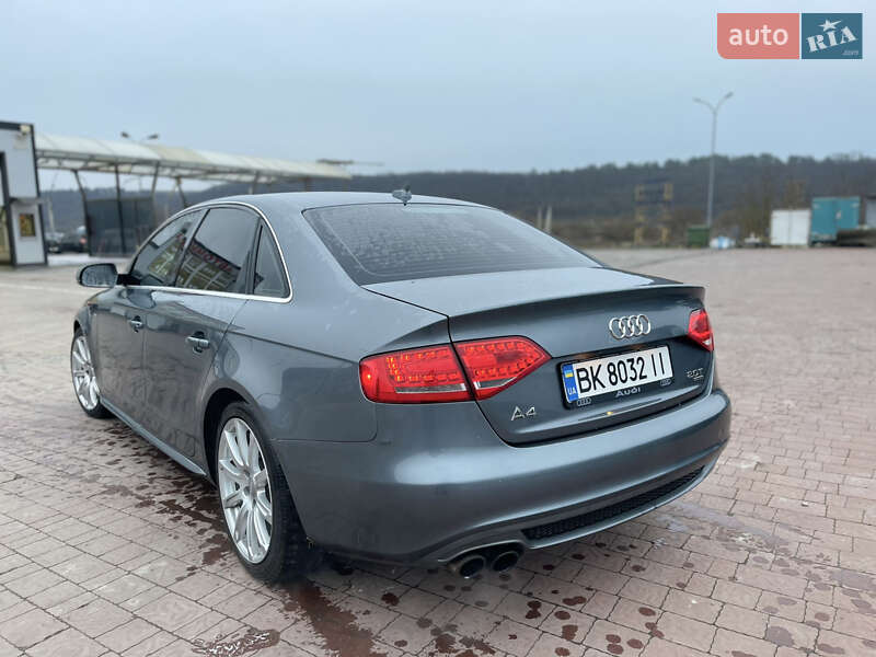 Седан Audi A4 2012 в Теребовле