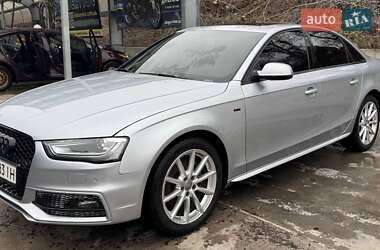 Седан Audi A4 2015 в Киеве