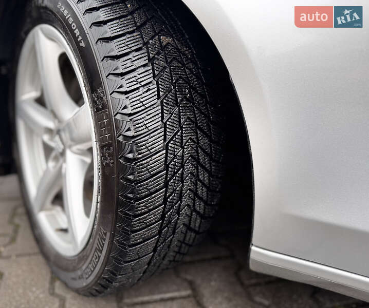 Седан Audi A4 2013 в Хмельницком