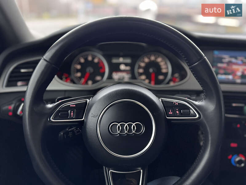 Седан Audi A4 2013 в Хмельницком