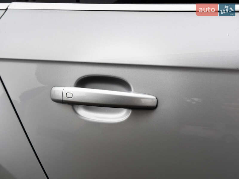 Седан Audi A4 2013 в Хмельницком