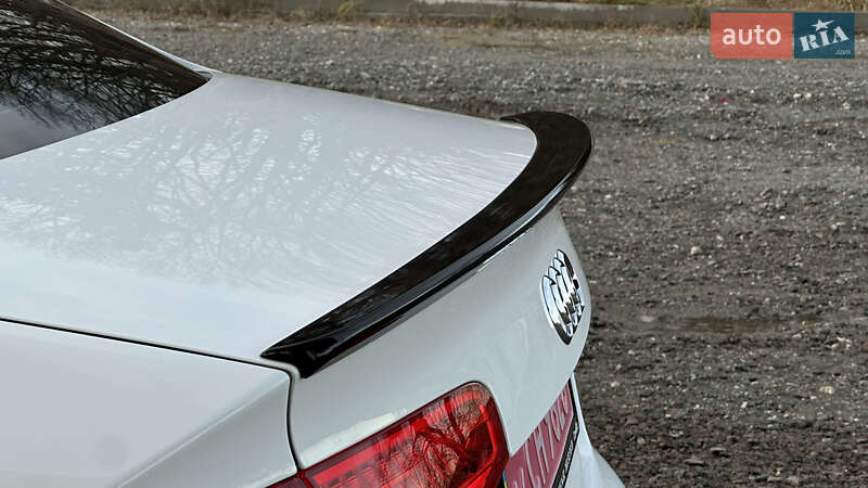 Седан Audi A4 2016 в Самборе