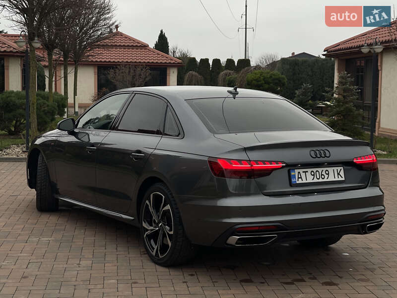 Седан Audi A4 2020 в Ивано-Франковске