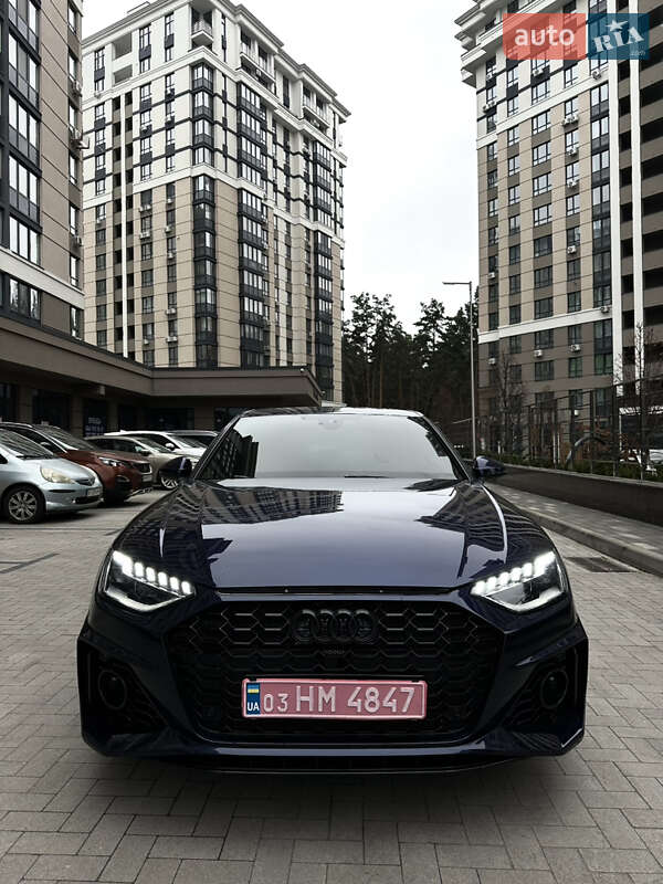 Седан Audi A4 2021 в Києві