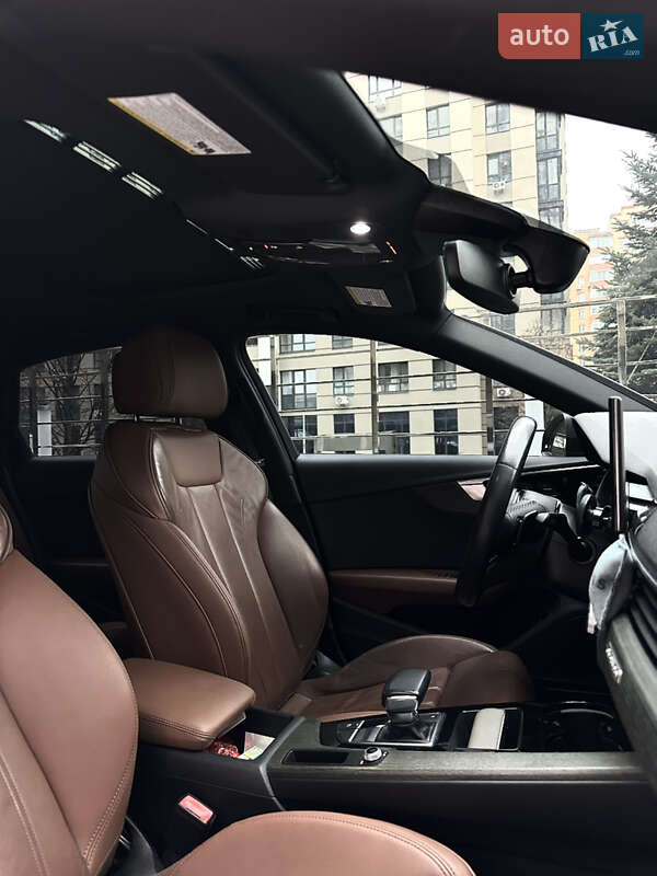 Седан Audi A4 2021 в Києві