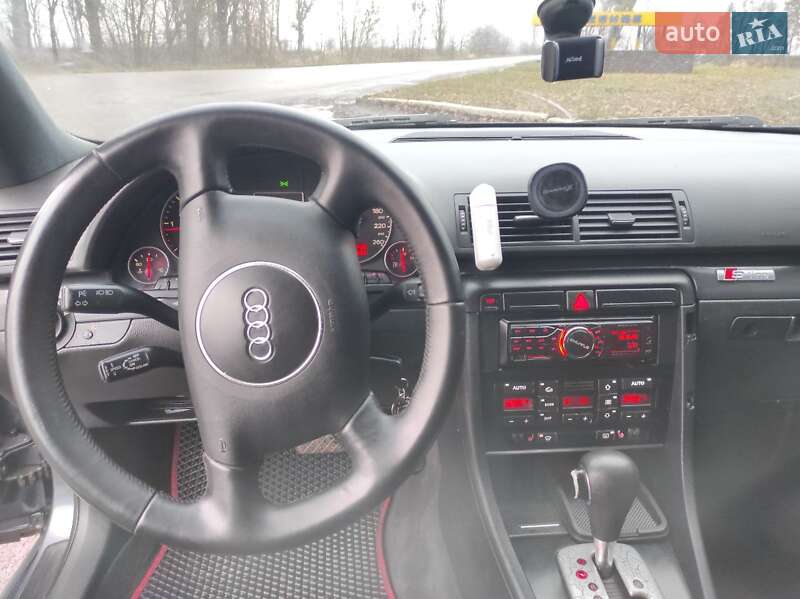Седан Audi A4 2002 в Погребище