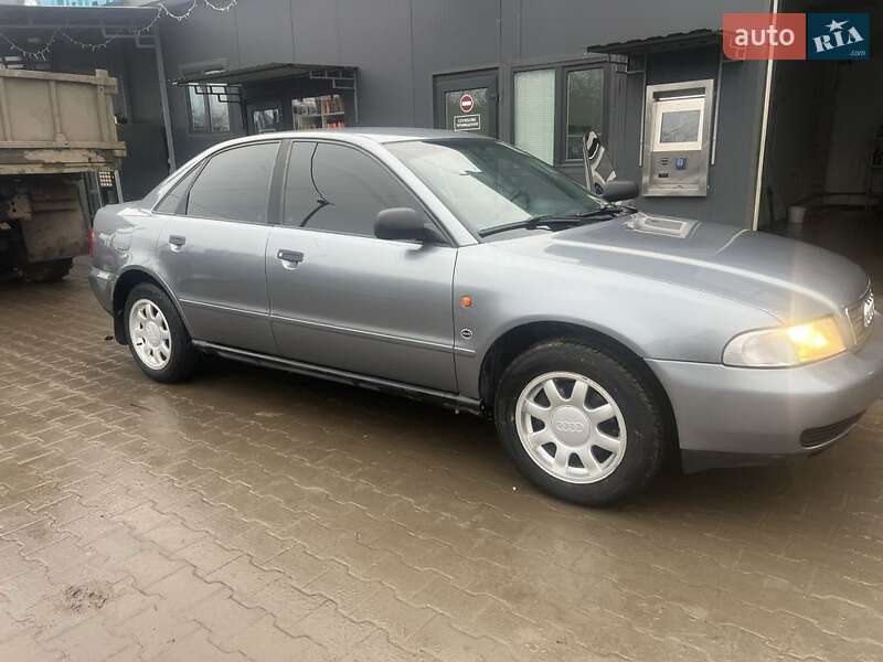 Седан Audi A4 1995 в Красилове фото 4 Седан Audi A4 1995 в Красилове