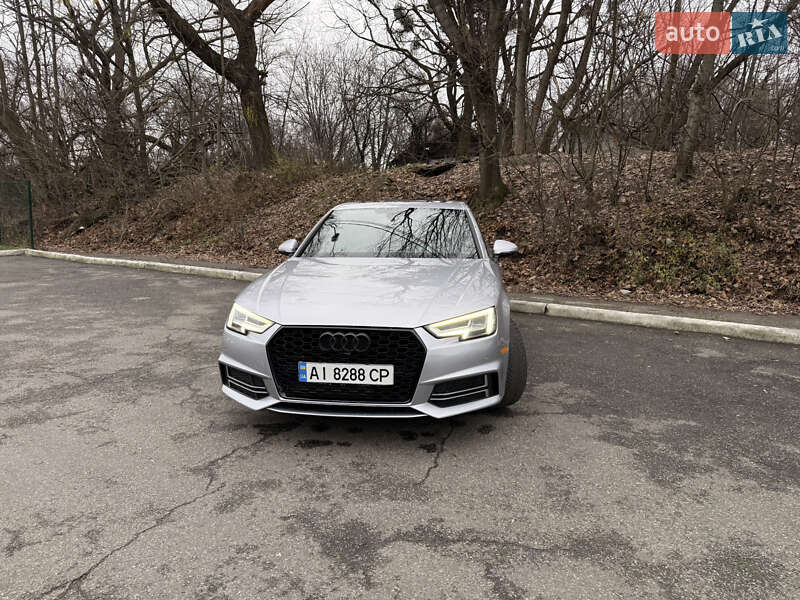 Седан Audi A4 2017 в Киеве