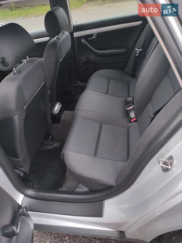 Седан Audi A4 2002 в Харькове