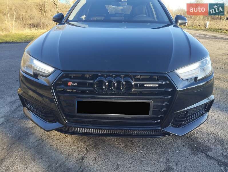 Седан Audi A4 2018 в Белой Церкви