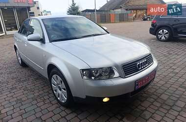 Седан Audi A4 2002 в Сарнах