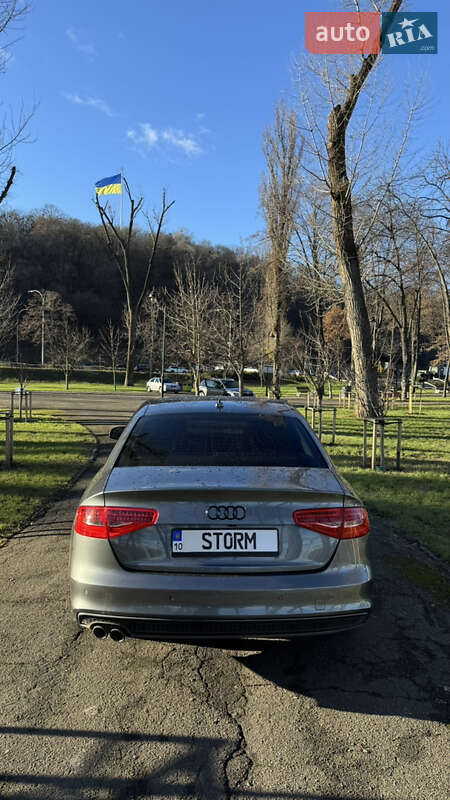 Седан Audi A4 2013 в Киеве