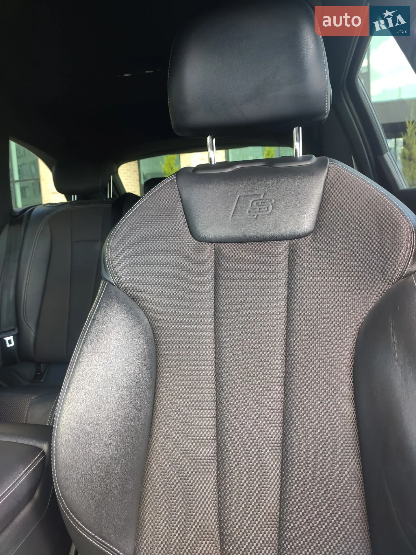 2016 Audi A4 - мініатюра 8