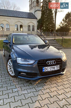 Седан Audi A4 2014 в Львове