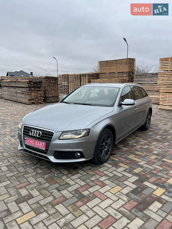 Универсал Audi A4 2010 в Луцке
