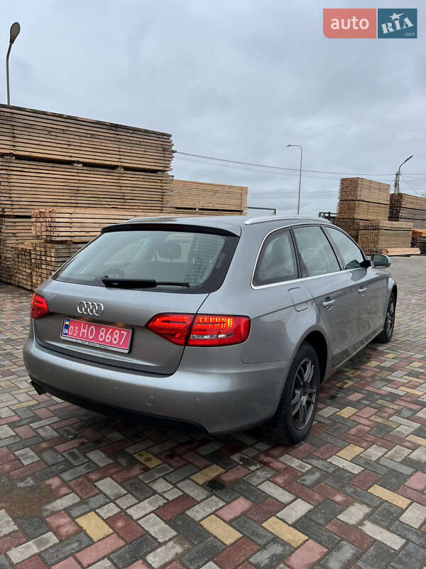 Универсал Audi A4 2010 в Луцке
