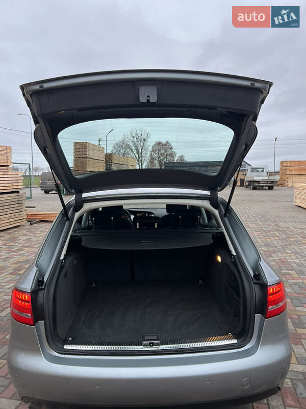 Универсал Audi A4 2010 в Луцке