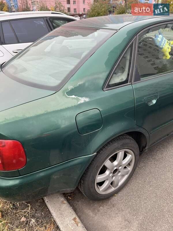 Седан Audi A4 2001 в Киеве