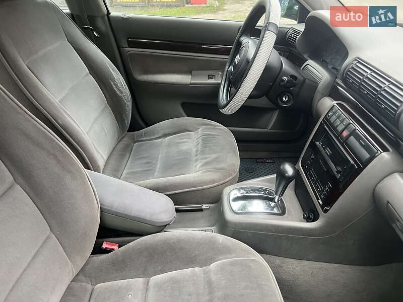Седан Audi A4 2001 в Киеве