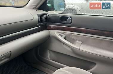 Седан Audi A4 2001 в Киеве