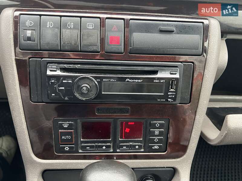 Седан Audi A4 2001 в Киеве