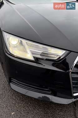 Седан Audi A4 2016 в Мукачево