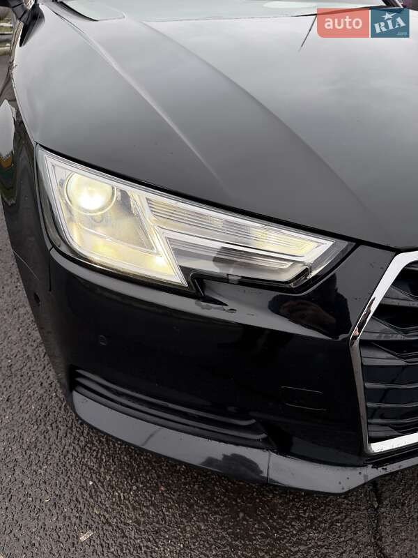 Седан Audi A4 2016 в Мукачево