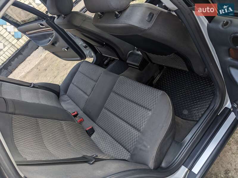 Седан Audi A4 1999 в Коровьем