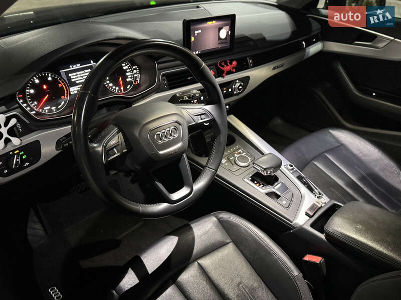 Универсал Audi A4 2019 в Львове