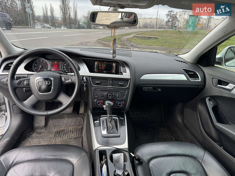 Седан Audi A4 2009 в Киеве