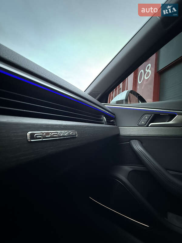 Седан Audi A4 2017 в Львове