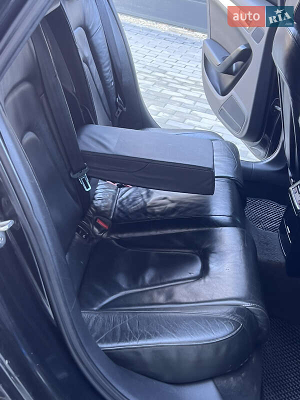 Седан Audi A4 2009 в Чорткове