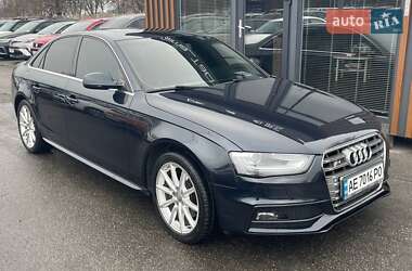 Седан Audi A4 2014 в Днепре