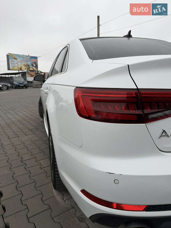 Седан Audi A4 2016 в Каменец-Подольском