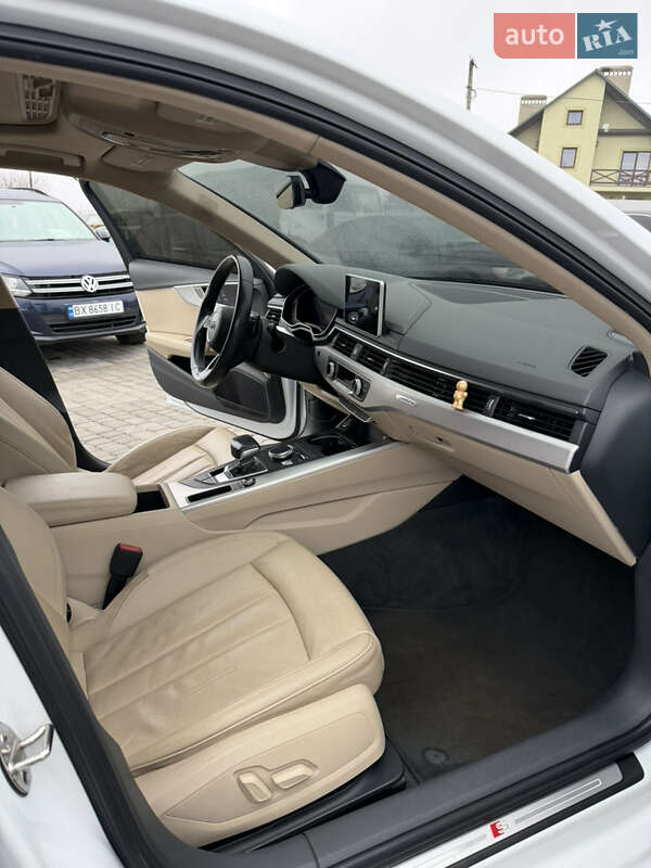 Седан Audi A4 2016 в Каменец-Подольском