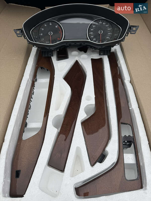 Седан Audi A4 2021 в Черновцах