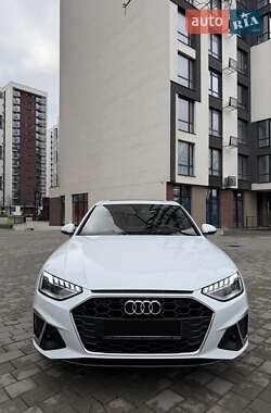 Седан Audi A4 2020 в Івано-Франківську