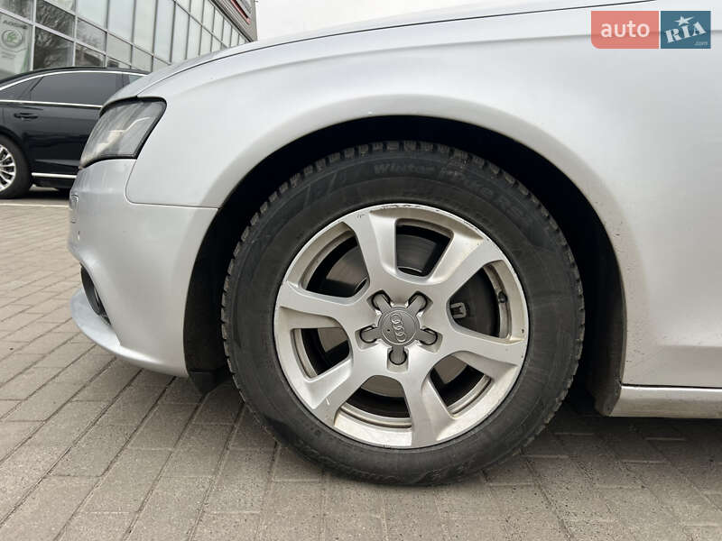 Седан Audi A4 2009 в Киеве