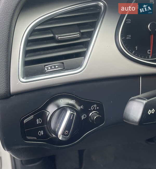 Седан Audi A4 2014 в Луцке