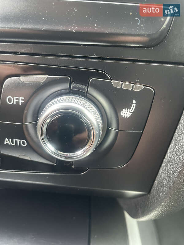 Седан Audi A4 2014 в Луцке